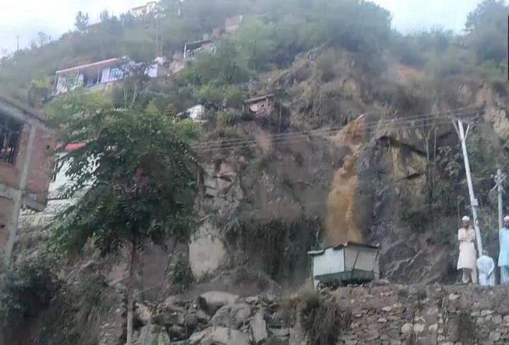 આજે સવારે ચાર વાગે ગુંટી ફોરેસ્ટમાં વાદળ ફાટ્યું હતું.  જો કે તેમાં કોઈ નુકસાન થયું નથી.