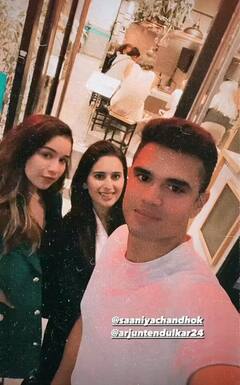 Photos: सारा तेंदुलकर ने अर्जुन के साथ फोटो शेयर कर फैंस से पूछा मजेदार सवाल, कहा- क्या हम दोनों जुड़वा हैं?