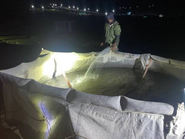 અમરનાથ ગુફા પાસે વાદળ ફાટ્યા બાદ સેનાએ પાણીની વ્યવસ્થા કરી હતી. તમામ તસવીર સૌજન્યઃ એએનઆઈ