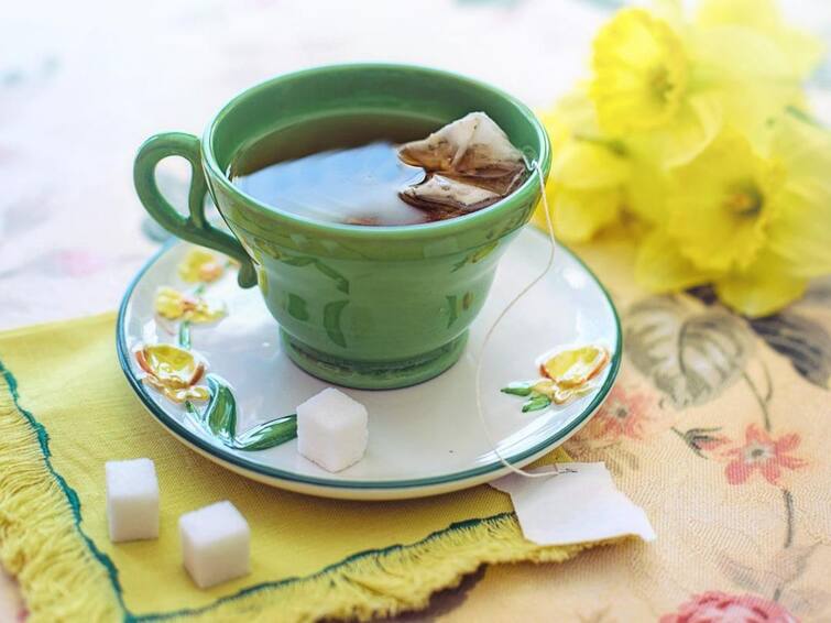 Is green tea good for diabetic patients? Does drinking keep sugar under control? Green Tea: డయాబెటిక్ రోగులకు గ్రీన్ టీ మంచిదేనా? తాగడం వల్ల షుగర్ కంట్రోల్‌లో ఉంటుందా?