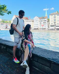 Arjun Bijlani Romantic Pics: पत्नी को खुलेआम Kiss करते नजर आए अर्जुन बिजलानी, फैंस ने दे दिया ‘दुनिया के बेस्ट कपल’ का टाइटल