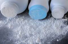 Health Tips : ਸਾਵਧਾਨ ! ਪਸੀਨੇ ਤੋਂ ਬਚਣ ਲਈ ਲਗਾ ਰਹੇ ਹੋ ਬਹੁਤ ਸਾਰਾ ਪਾਊਡਰ ; ਇਸਦੇ ਨੁਕਸਾਨਾਂ ਤੋਂ ਰਹੋ ਸੁਚੇਤ