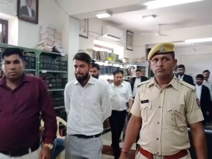 Jodhpur News Court sent Munshi who threatened to post in support of Nupur Sharma on two days police remand ann Jodhpur News: नूपुर शर्मा के समर्थन में पोस्ट करने पर धमकी देने वाले मुंशी की बढ़ी मुश्किल, कोर्ट ने 2 दिन के पुलिस रिमांड पर भेजा