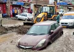 અમરનાથ બાદ જમ્મુના ડોડા જિલ્લામાં ફાટ્યું વાદળ, કાટમાળમાં દબાયા અનેક ઘર અને વાહન, જુઓ તસવીરો