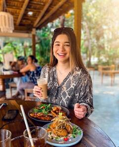 Photos: सारा तेंदुलकर ने अर्जुन के साथ फोटो शेयर कर फैंस से पूछा मजेदार सवाल, कहा- क्या हम दोनों जुड़वा हैं?
