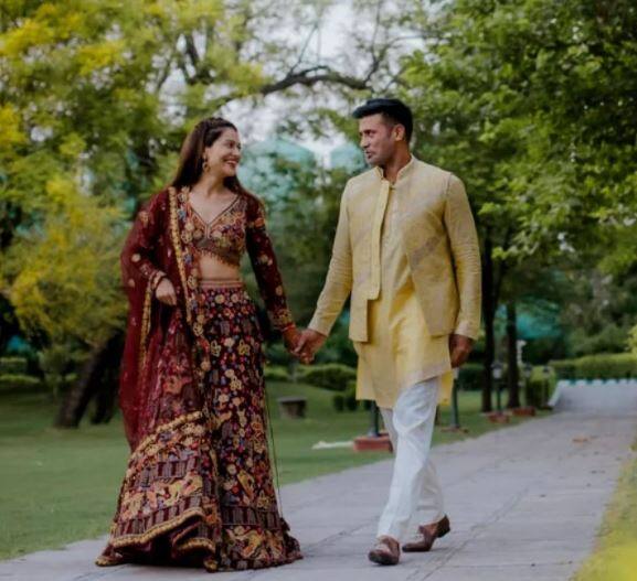पायल रोहतगी अपने प्यार संग्राम सिंह को करीब 12 सालों से एक-दूसरे को डेट कर रहे हैं. आखिरकार 12 साल बाद दोनों हमेशा के लिए एक-दूजे के होने वाले हैं.