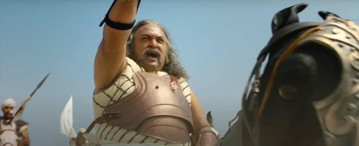 பூதி விக்ரமகேசரி கதாபாத்திரத்தில் பிரபு