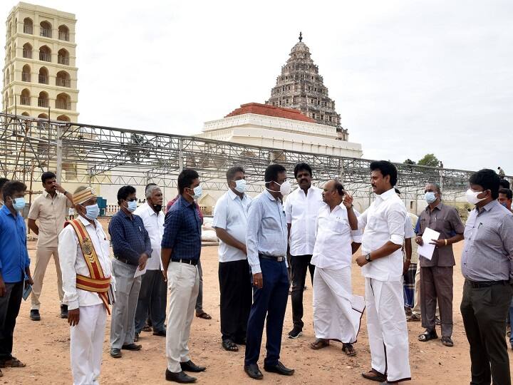 Minister anbil magesh poyamozhi visited tanjore book festival எல்.கே.ஜி., யு.கே.ஜி., வகுப்புகள் எப்போது முழுமையாக நடைபெறும்..? - தஞ்சையில் அமைச்சர் அன்பில் மகேஷ் பேட்டி