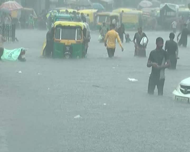 In the last 24 hours in Gujarat, 215 talukas of the state received rains ગુજરાતમાં ધોધમાર વરસાદ, છેલ્લા 24 કલાકમાં 215 તાલુકામાં વરસ્યો વરસાદ
