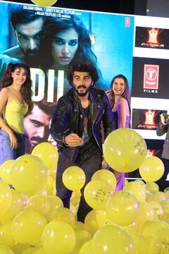 Ek Villain Retirns: দুই নায়িকাকে সঙ্গে নিয়ে ছবির প্রচারে অর্জুন কপূর, কিন্তু জন আব্রাহাম কোথায়?