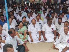 ‘சுருக்கு வலை, அதிக குதிரை திறன்கொண்ட விசைப்படகுகளை தடை செய்யுங்கள்’ - கடலூரில் 2000 மீனவர்கள் ஆர்ப்பாட்டம்