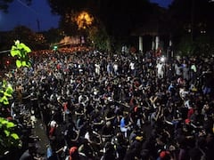 Sri Lanka PM Calls For Emergency Meet As Protesters Storm Inside President's Home | Key Points