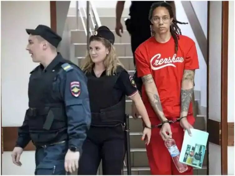 Drug  Smuggling Case: American female basketball player Brittany Griner sentenced to prison in Russia Brittany Griner: बॉस्केटबॉल स्टार ब्रिटनी ग्रिनर तुरूंगात, ड्रग्ज तस्करी प्रकरणात शिक्षा