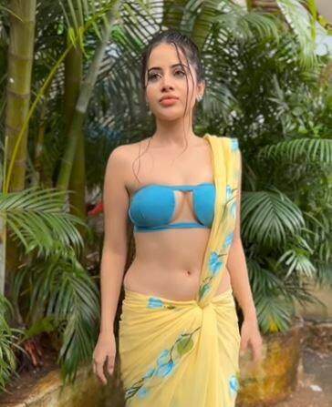 નવી તસવીરોમાં ઉર્ફી સાડીમાં જોવા મળી રહી છે.ઉર્ફી પોતાના બોલ્ડ અંદાજને લઈ ચર્ચામાં રહે છે.