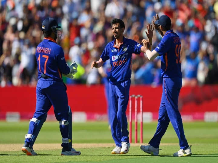 Dhoni In England: இங்கிலாந்திற்கு சென்று இந்திய வீரர்களை உற்சாகப்படுத்திய தோனி..!