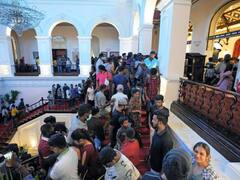 Sri Lanka Crisis: सियासी संकट से घिरा श्रीलंका, भारत और अमेरिका समेत इन देशों ने बढ़ाया मदद का हाथ