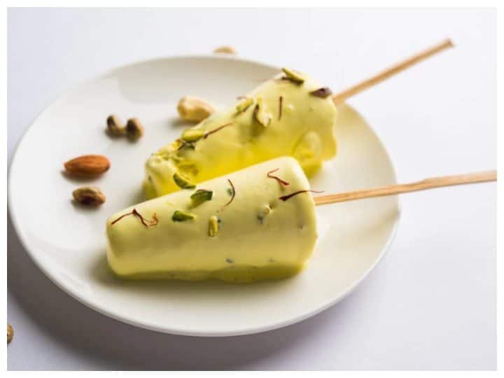 Lauki Kulfi Recipe: know how to make bottle gourd kulfi Lauki Kulfi Recipe: सब्जी नहीं बल्कि लौकी की कुल्फी बनाकर खिलाएं बच्चों को, ये है बनाने का तरीका