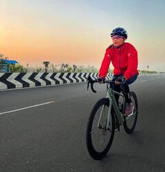 Aishwarya rajini: ஐஸ்வர்யா ரஜினியின் ஃபிட்னெஸ் கிளிக்ஸ்!