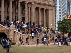 Sri Lanka Political Crisis: तस्वीरों के जरिए जानिए श्रीलंका का पूरा सियासी संकट, अब क्या होगा आगे?