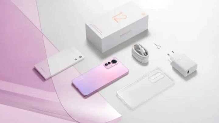 Xiaomi 12 Liteમાં ડ્યૂલ સિમ, બ્લૂટૂથ અને વાઇફાઇ જેવા ફિચર્સ પણ આપવામાં આવ્યા છે.  Xiaomi 12 Lite સ્માર્ટફોન બ્લેક, પિન્ક અને ગ્રીન કલરમાં લૉન્ચ થયો છે.