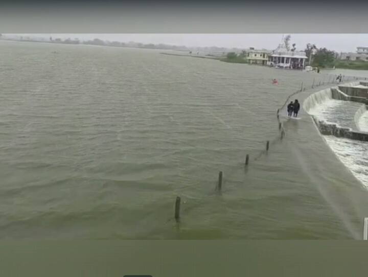 కామారెడ్డి జిల్లాలో పొంగుతున్న వాగులు