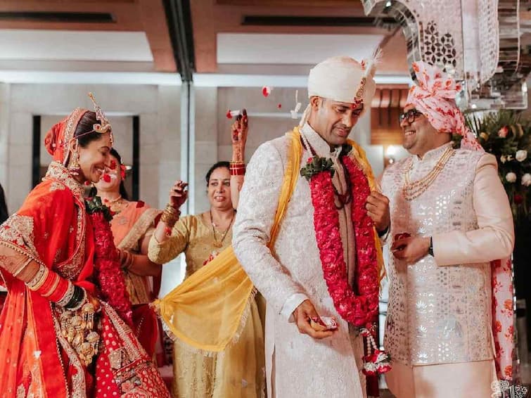 Payal Sangram Wedding Payal Rohatgi and wrestler Sangram Singh ties knot in Agra Payal Sangram Wedding : मैत्री, प्रेम आणि तब्बल 12 वर्ष डेटिंग! अखेर लग्नबंधनात अडकले पायल रोहतगी-संग्राम सिंह
