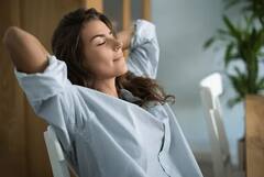 Eyes Tips: સતત કૉમ્પ્યુટર કે લેપટૉપ પર કામ કરવાથી આંખોને લાગી શકે છે થાક, આ રીતે મેળવો રાહત