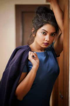 In Pics: 'हवा में उडता जाए..' म्हणत मीरानं फोटो केले शेअर, चाहते म्हणतात, हाय ये अदा...