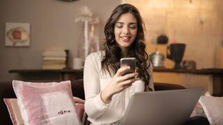 Tech Tips: স্মার্টফোন 'দীর্ঘজীবী' করতে চান? তাহলে মেনে চলুন সহজ কয়েকটি নিয়ম