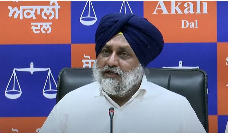 Khalsa Panth will strongly fight the conspiracy to break the Shiromani Committee: Sukhbir Badal ਖਾਲਸਾ ਪੰਥ ਸ਼੍ਰੋਮਣੀ ਕਮੇਟੀ ਨੂੰ ਤੋੜਨ ਦੀ ਸਾਜ਼ਿਸ਼ ਦਾ ਡਟਵਾਂ ਮੁਕਾਬਲਾ ਕਰੇਗਾ: ਸੁਖਬੀਰ ਬਾਦਲ