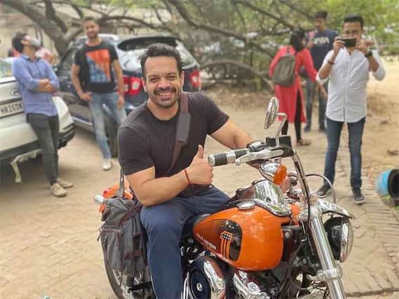 Gaurav Taneja Arrested: यू-ट्यूबर गौरव तनेजा को पुलिस ने किया गिरफ्तार, जानें क्या है मामला Gaurav Taneja Arrested: यू-ट्यूबर गौरव तनेजा को पुलिस ने किया गिरफ्तार, जानें क्या है मामला