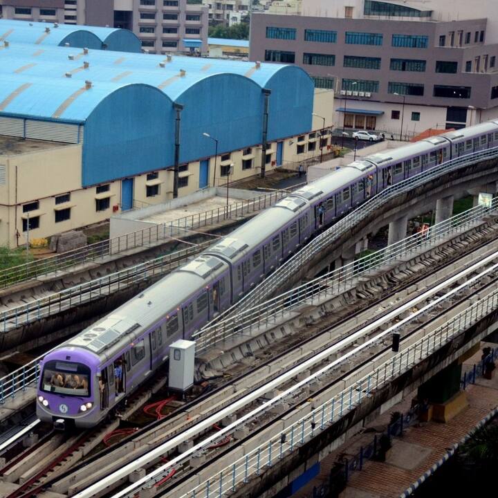 বৃহস্পতিবার থেকে মেট্রো ছুটবে শিয়ালদা থেকে সেক্টর ফাইভ পর্যন্ত।