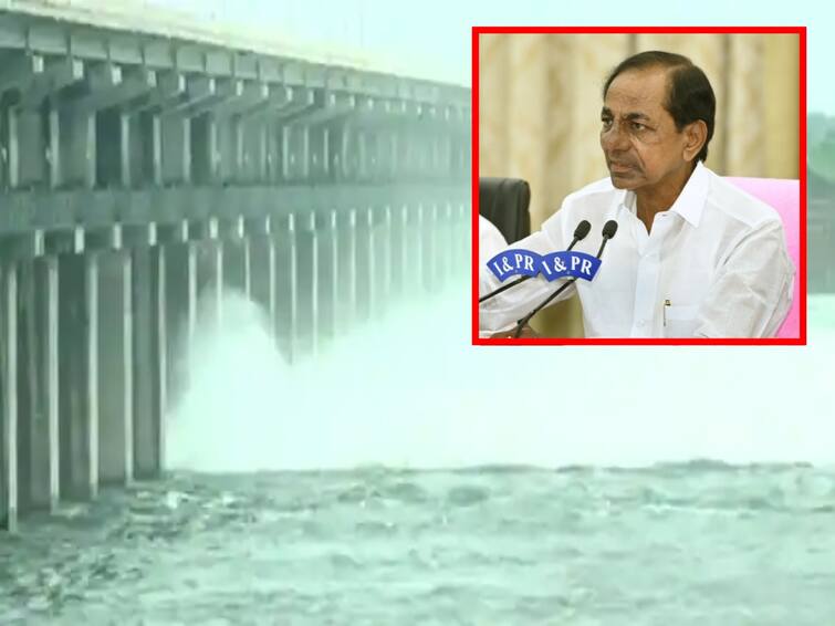 Hyderabad cm kcr review on floods rain situation in Telangana dnn CM KCR On Rains : ఎటువంటి పరిస్థితులను ఎదుర్కోవడానికైనా బీ రెడీ, వరదలపై సీఎం కేసీఆర్ ఆరా