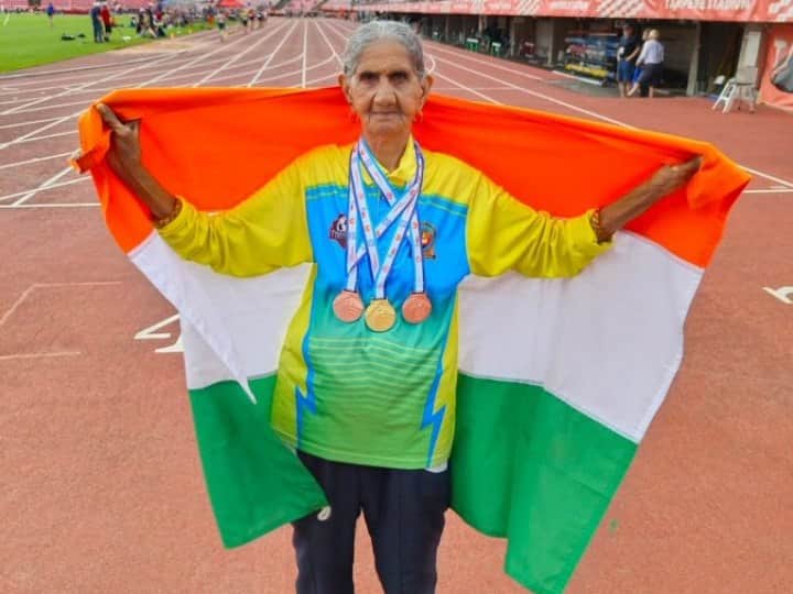 94-year-old Bhagwani Devi Dagar wins gold in World Masters Athletics Championships Bhagwani Devi Dagar : 94 ఏళ్ల వయసులో దేశానికి రికార్డులు, పతకాలు ! ఈ బామ్మకు సెల్యూట్ చేయాల్సిందే
