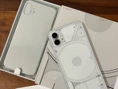 Nothing phone 1 : नथिंग ब्रँडचा पहिला स्मार्टफोन उद्या होणार लॉन्च, जाणून घ्या किंमत आणि फिचर्स  