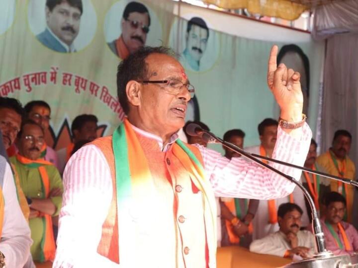 MP Local Body Election 2022 CM Shivraj Singh Chouhan slams Kamal Nath and Congress in Election Campaign in Sehore ANN Sehore News: बुधनी और आष्टा में सीएम शिवराज सिंह चौहान का रोड शो, गरीबों, युवाओं और बुजुर्गों को दिखाया शानदार सपना