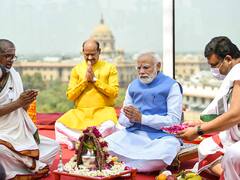 নতুন সংসদ ভবনের ছাদে জাতীয় প্রতীক অশোক স্তম্ভের আবরণ উন্মোচন প্রধানমন্ত্রীর