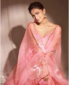 Palak Tiwari Photos : ਰੈੱਡ ਸਾੜੀ 'ਚ ਖੂਬਸੂਰਤ ਲੱਗੀ ਪਲਕ ਤਿਵਾਰੀ, ਸ਼ੇਅਰ ਕੀਤੀਆਂ ਗਲੈਮਰਸ ਤਸਵੀਰਾਂ