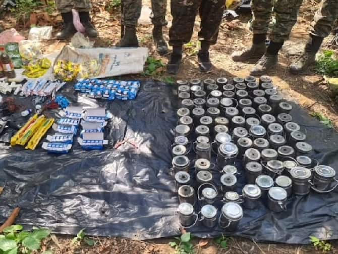 Aurangabad Crime: Naxalites Bunker Destroyed In Pachrukhia Forest Located  On Aurangabad-Gaya Border, Huge Quantity Of Explosives Recovered Ann |  Aurangabad Crime: औरंगाबाद-गया सीमा पर स्‍थ‍ित पचरुखिया जंगल में ...