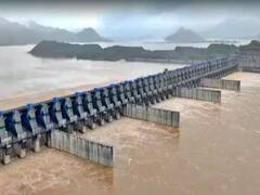 Godavari Floods : పోలవరం వద్ద గోదావరి ఉగ్రరూపం, భద్రాచలంలో 54 అడుగులకు చేరిన వరద నీరు