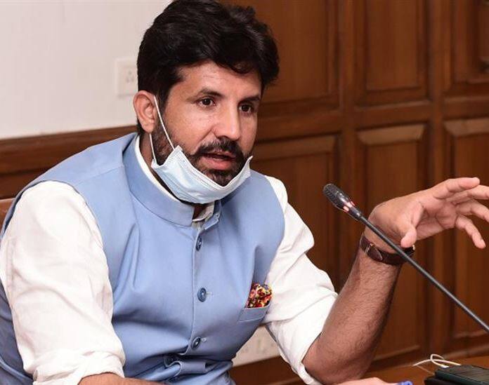 Raghav Chadha is the 'Viceroy' of Punjab today: Amrinder Singh Raja Warring ਰਾਘਵ ਚੱਢਾ ਪੰਜਾਬ ਦੇ ਅਜੋਕੇ ਜਮਾਨੇ ਦੇ 'ਵਾਇਸਰਾਏ ': ​​ਰਾਜਾ ਵੜਿੰਗ 