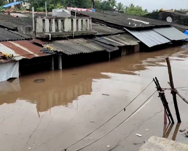 heavy rain in Valsad વલસાડમાં મૂશળધાર વરસાદ, ઘરોમાં ભરાયા પાણી, જળબંબાકારની સ્થિતિ, 300થી વધુ લોકોનું સ્થળાંતર