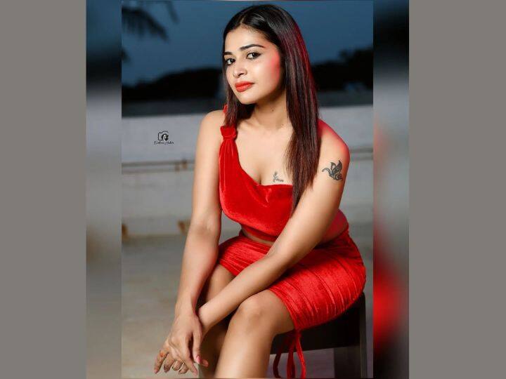 அவ அழக பத்தி பாட இல்ல எஜுகேஷன்