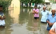 Ahmedabad: બોપલની સોસાયટીના ઘરોમાં અઢીથી ત્રણ ફુટ જેટલા પાણી, ઘર વખરીને ભારે નુકસાન