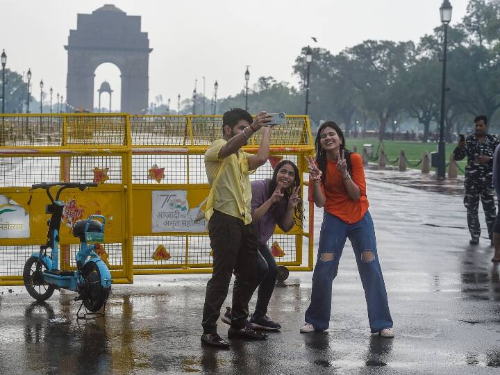 Delhi Relief from heat due to rain in various parts of capital Delhi Rain News: क्या दिल्ली में मंगलवार को भी होगी बारिश, जानें- कैसा रहेगा राजधानी का मौसम?