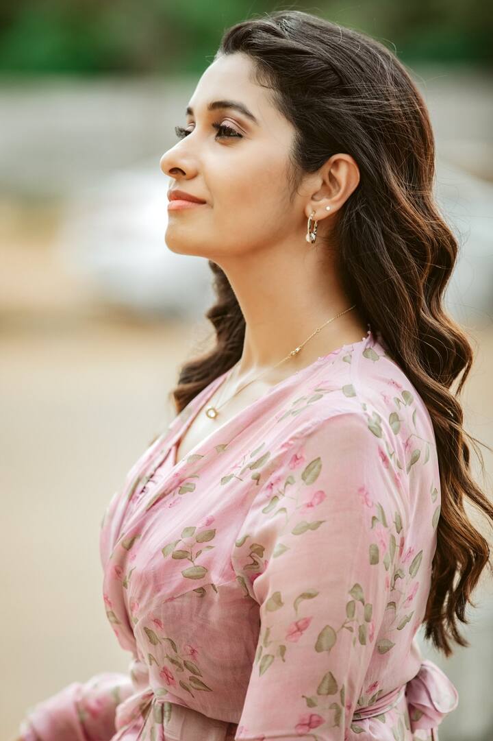 தினமும் புது போதை தானே