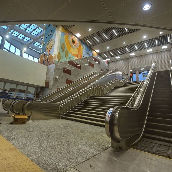 এবার সকাল ৭টা থেকে রাত সাড়ে ৯টা পর্যন্ত মিলবে পরিষেবা। এতদিন পরিষেবা মিলত সকাল ৮টা থেকে রাত ৮টা।