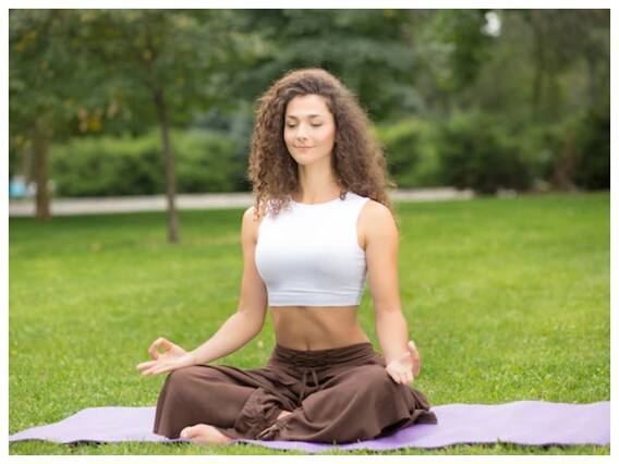 Morning Meditation Benefits: सुबह में मेडिटेशन करने के फायदे जान रह जाएंगे हैरान