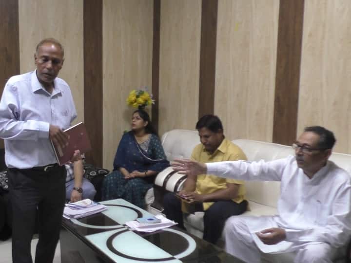 Bharatpur Minister Vishvendra Singh angry with work of Chambal project in Rajasthan ANN Bharatpur News: चंबल परियोजना के अधिकारियों के काम से मंत्री विश्वेंद्र सिंह नाराज, कार्रवाई की दी चेतावनी