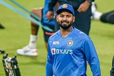 IND vs ENG 3rd T20I: Rishabh Pant achieved a big achievement, became the second wicketkeeper after MS Dhoni to do so IND vs ENG 3rd T20I: ਰਿਸ਼ਭ ਪੰਤ ਨੇ ਹਾਸਲ ਕੀਤੀ ਵੱਡੀ ਉਪਲੱਬਧੀ, ਅਜਿਹਾ ਕਰਨ ਵਾਲੇ ਐਮਐਸ ਧੋਨੀ ਤੋਂ ਬਾਅਦ ਬਣੇ ਦੂਜੇ ਵਿਕਟਕੀਪਰ